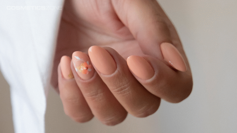 Jak wydłużyć trwałość manicure'u hybrydowego_ Porady stylistki Cosmetics Zone